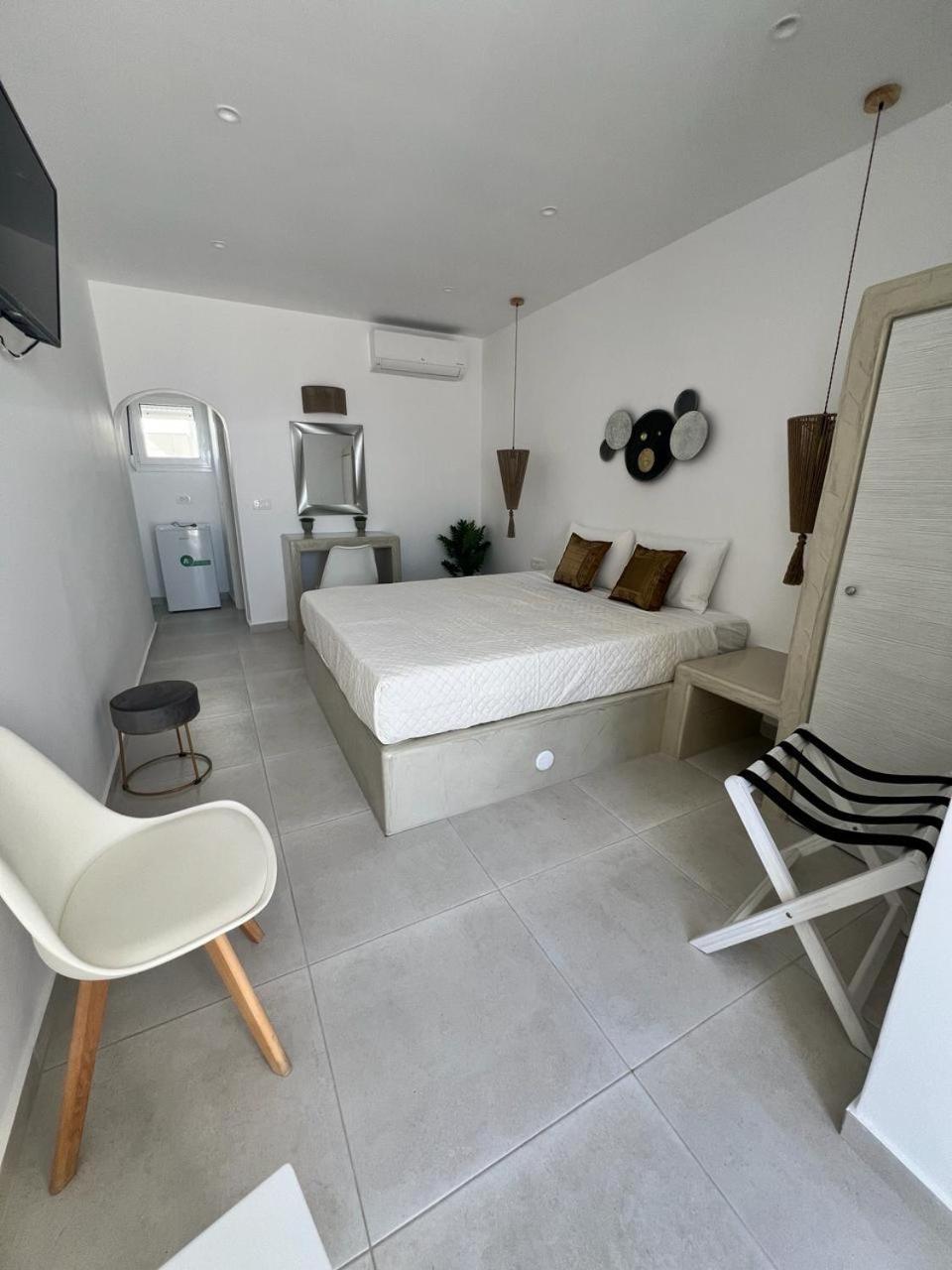 Vinas Place Center Fira (Santorini)