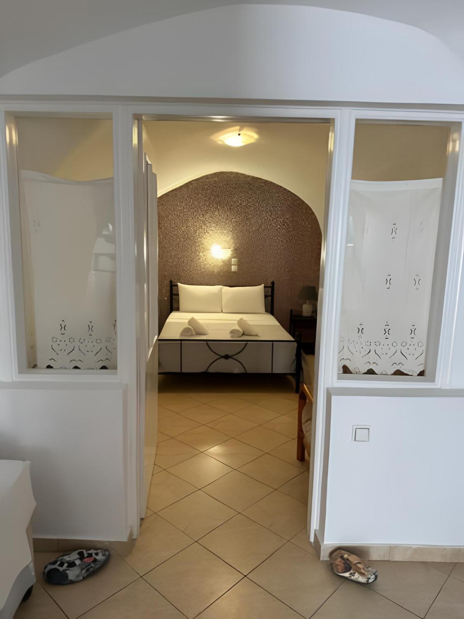 Vinas Place Center Φηρά